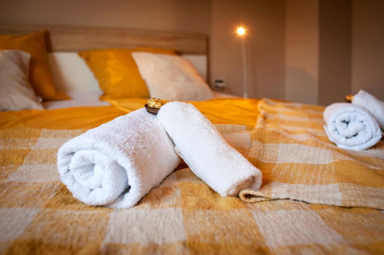 Room And Apartments Antea Rovinj Exterior photo