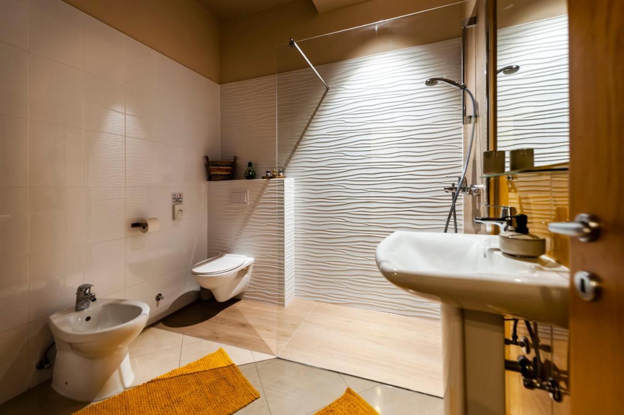 Room And Apartments Antea Rovinj Exterior photo